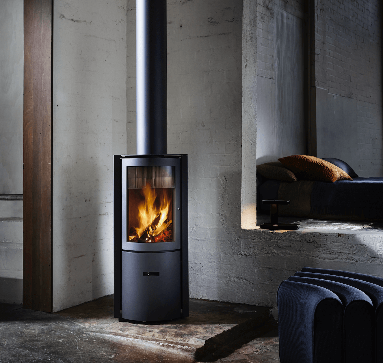 Stuv 30 Compact Modern Freestanding Wood-Burning Stove